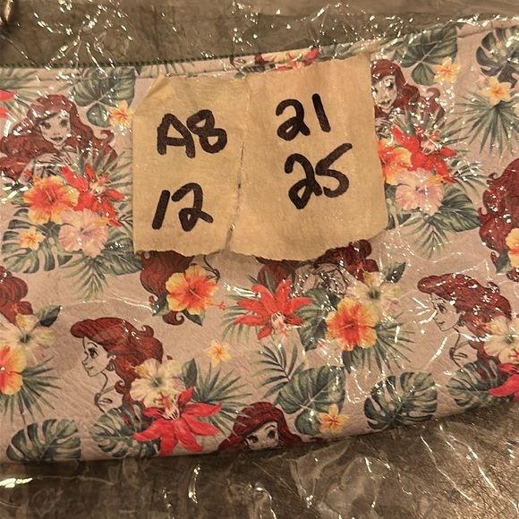Disney Lounge Fly, The little mermaid Ariel floral print keychain wallet - Picture 3 of 3